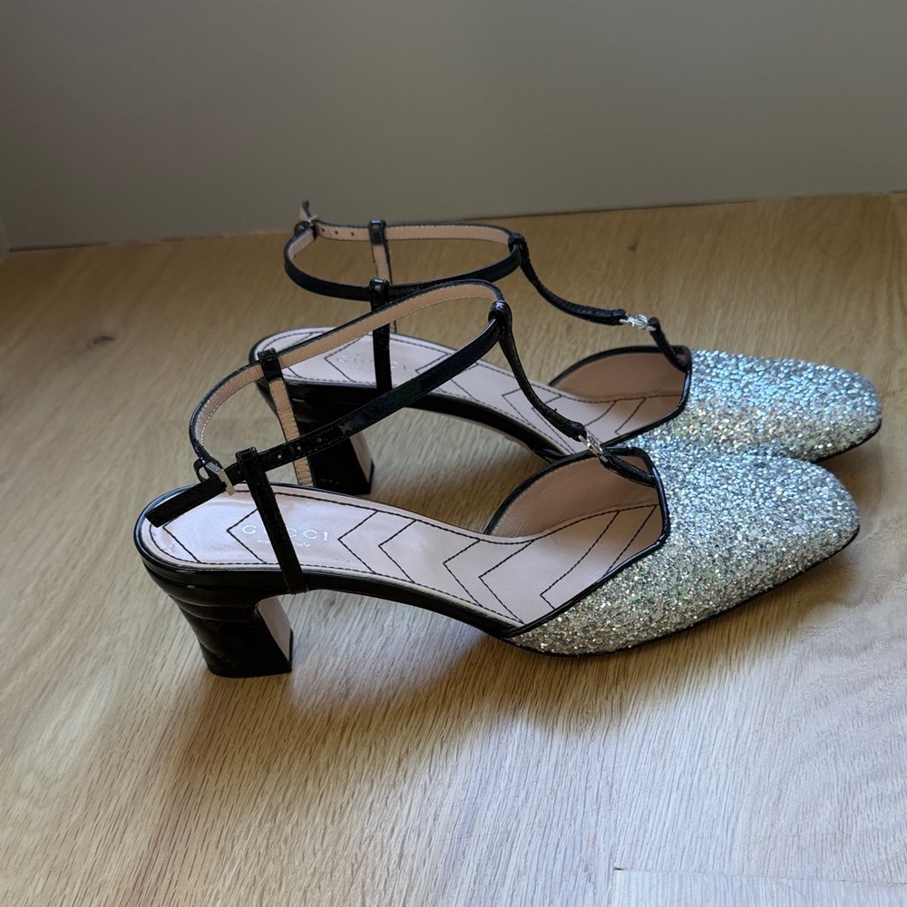 Gucci Silver Glitter T-Strap Ankle Pumps - Picture 2 of 5